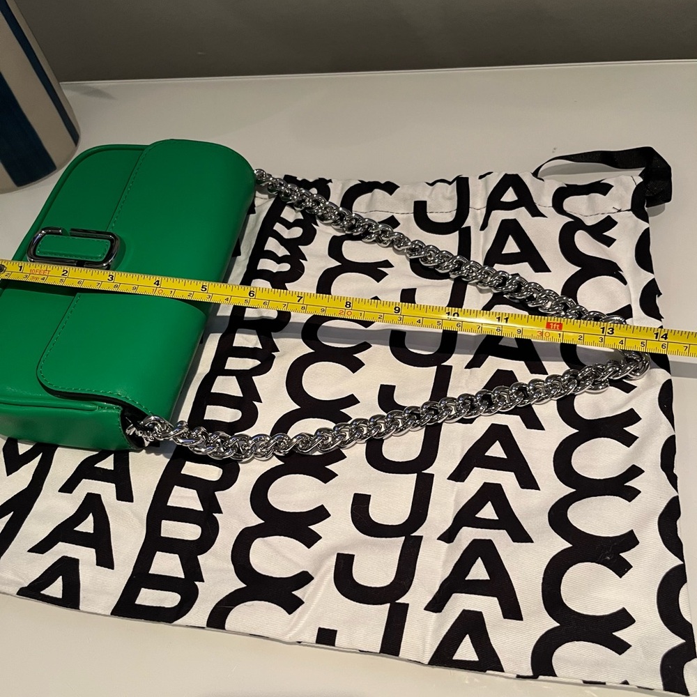 Marc Jacobs Vibrant Green Crossbody Bag - Picture 14 of 16